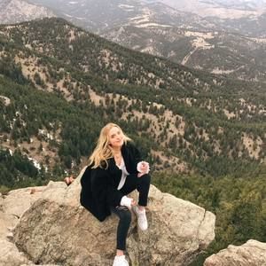 Meet your Posher, Liv